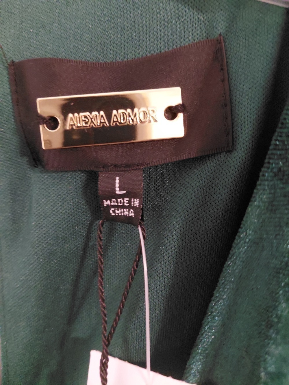 Alexia Admor Emerald Green Velvet Dress Size Large NWT Flutter Sleeve Glam Party - Picture 7 of 11